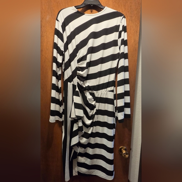 Eloquii Black & White Striped Ruched Midi Dress SzL - Picture 2 of 7